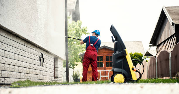 Best Driveway Pressure Washing  in Town And Country, MO